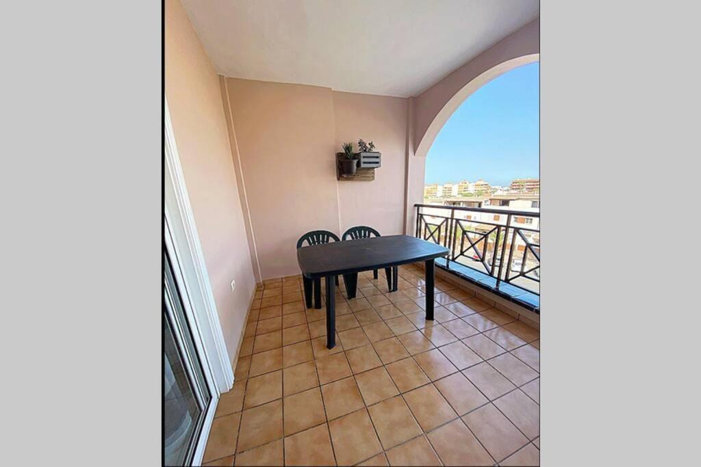 Dinastia De La Reina Apartment Arona  Bagian luar foto