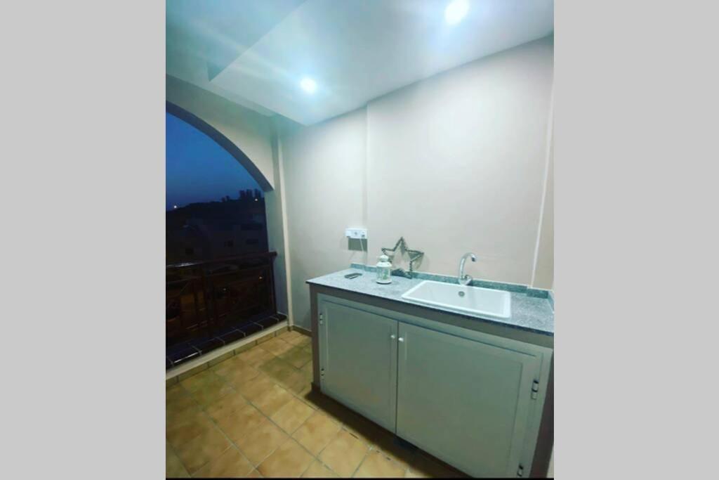 Dinastia De La Reina Apartment Arona  Bagian luar foto